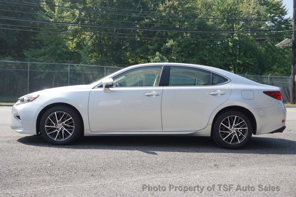 2016 Lexus ES 350 4dr Sedan ULTRA LUXURY PKG PANO ROOF NAVI REAR CAM HOT&COOL SEAT - 22593067 - 4