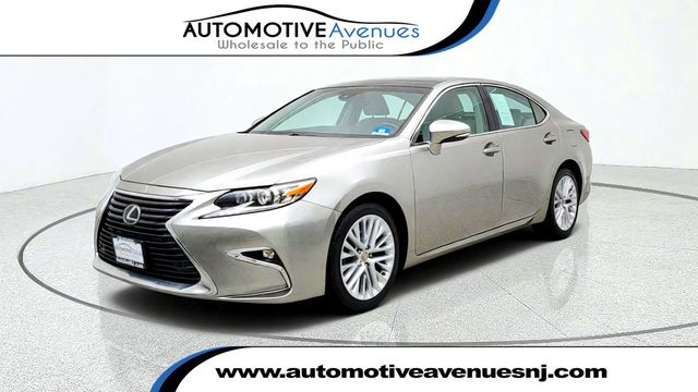 2016 Lexus ES 350 4dr Sedan w/ Luxury Pkg, Nav., Safety System+ & 18'' Wheels - 23086161 - 0