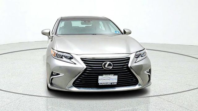 2016 Lexus ES 350 4dr Sedan w/ Luxury Pkg, Nav., Safety System+ & 18'' Wheels - 23086161 - 1