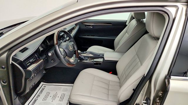 2016 Lexus ES 350 4dr Sedan w/ Luxury Pkg, Nav., Safety System+ & 18'' Wheels - 23086161 - 20