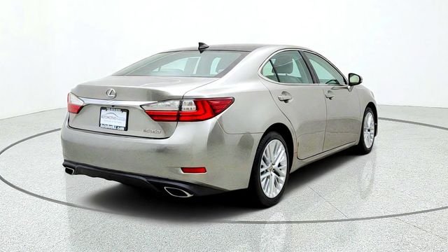 2016 Lexus ES 350 4dr Sedan w/ Luxury Pkg, Nav., Safety System+ & 18'' Wheels - 23086161 - 4