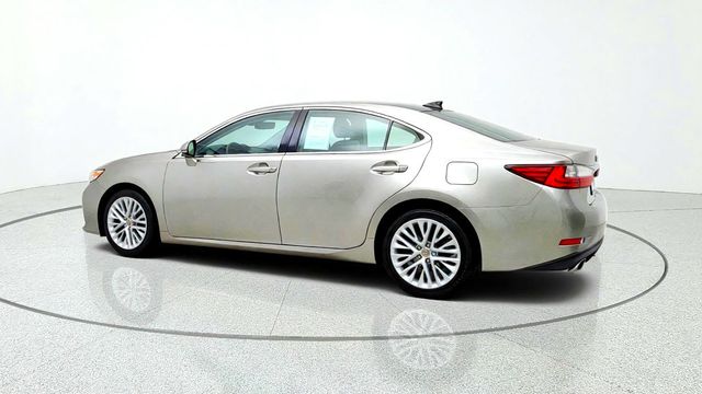 2016 Lexus ES 350 4dr Sedan w/ Luxury Pkg, Nav., Safety System+ & 18'' Wheels - 23086161 - 6