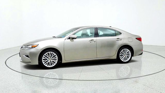 2016 Lexus ES 350 4dr Sedan w/ Luxury Pkg, Nav., Safety System+ & 18'' Wheels - 23086161 - 7