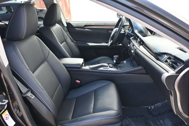 2016 Lexus ES 350 Premium Pkg Navigation Pkg Accessory Pkg - 22911617 - 15