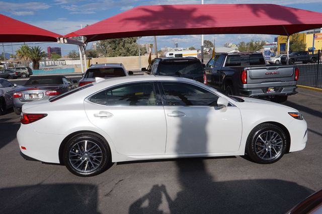 2016 Lexus ES 350 PREMIUM WHEELS, MOON ROOF, LEATHER SEATS, PUSH BUTTON START - 23053842 - 4