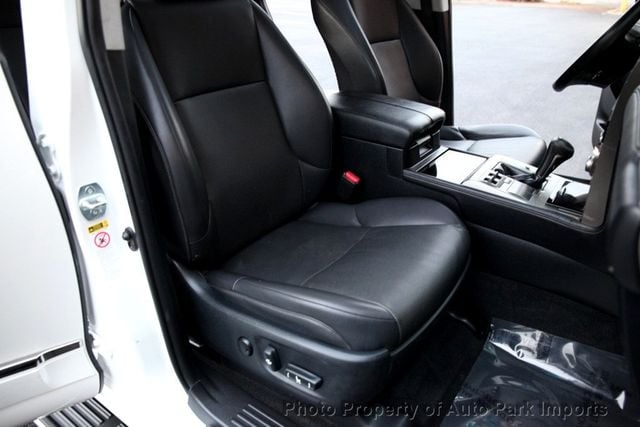 2016 Lexus GX 460 4WD 4dr - 22886663 - 25