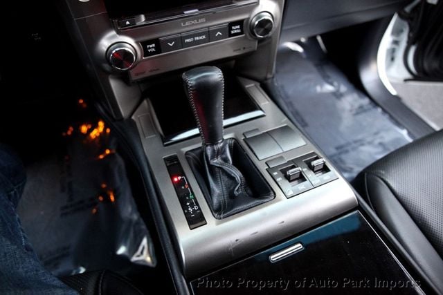 2016 Lexus GX 460 4WD 4dr - 22886663 - 32