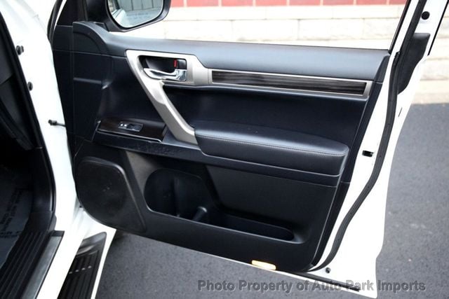 2016 Lexus GX 460 4WD 4dr - 22886663 - 42