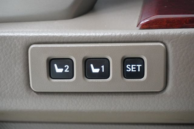 2016 Lexus GX 460 4WD 4dr - 22989748 - 16