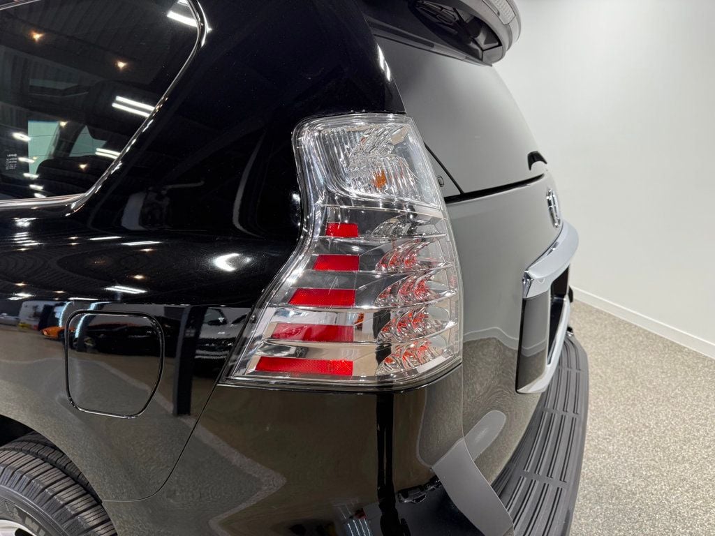 2016 Lexus GX 460 4WD 4dr - 22995435 - 17