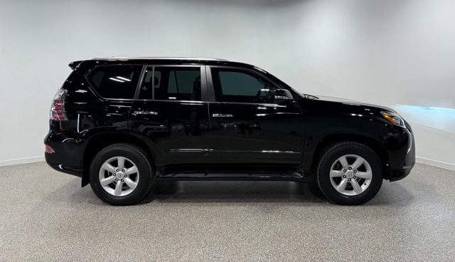 2016 Lexus GX 460 4WD 4dr - 22995435 - 23