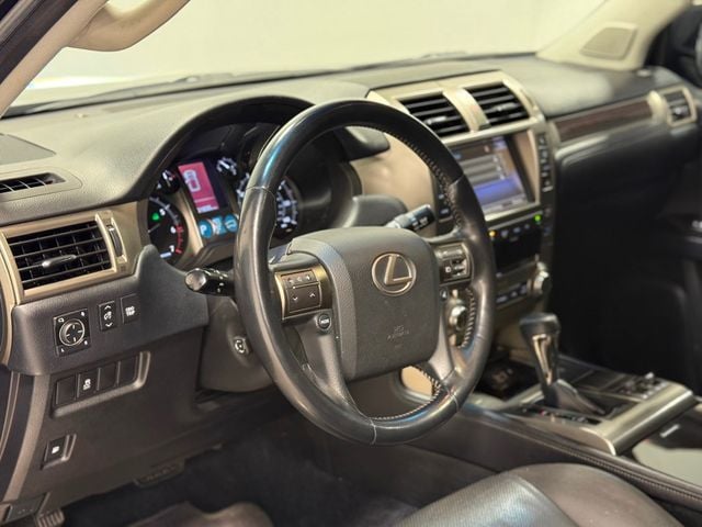 2016 Lexus GX 460 4WD 4dr - 22995435 - 35