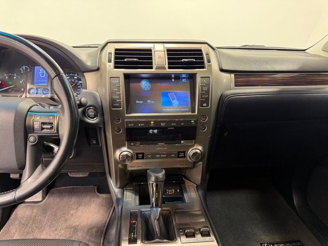 2016 Lexus GX 460 4WD 4dr - 22995435 - 38
