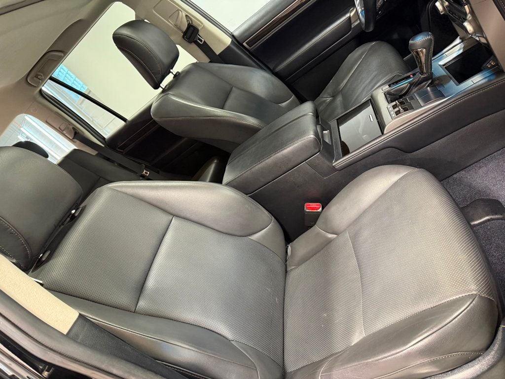 2016 Lexus GX 460 4WD 4dr - 22995435 - 52