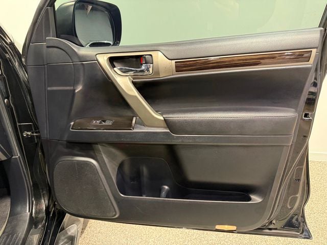 2016 Lexus GX 460 4WD 4dr - 22995435 - 55