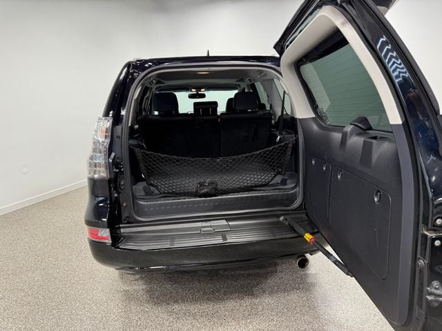 2016 Lexus GX 460 4WD 4dr - 22995435 - 60