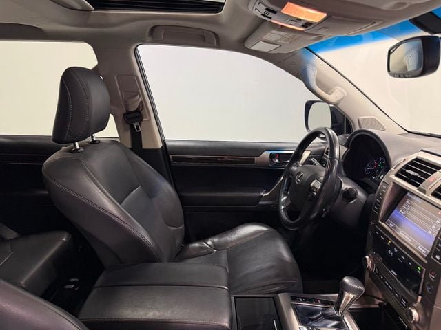 2016 Lexus GX 460 4WD 4dr - 22995435 - 64