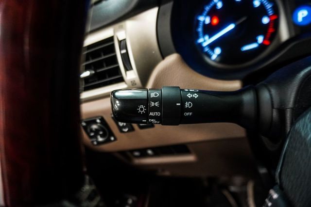 2016 Lexus GX 460 4WD 4dr - 23050597 - 17
