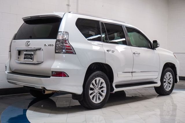 2016 Lexus GX 460 4WD 4dr - 23050597 - 29