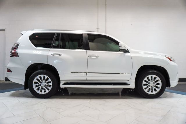 2016 Lexus GX 460 4WD 4dr - 23050597 - 31