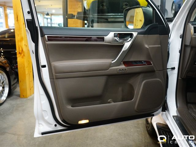 2016 Lexus GX 460 4WD 4dr Luxury - 23082165 - 10