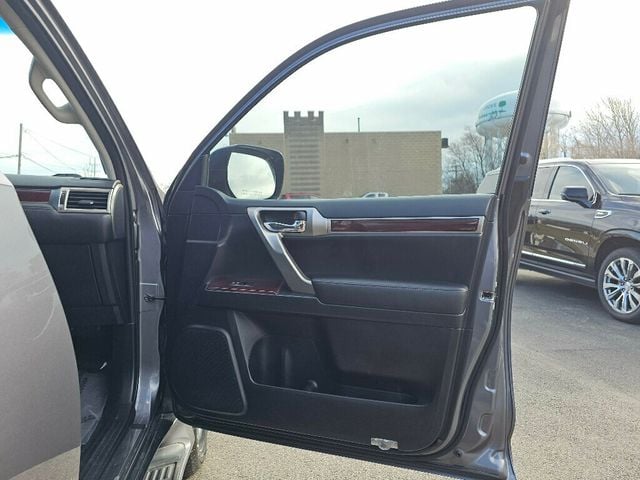 2016 Lexus GX 460 4WD 4dr Luxury - 22969936 - 24