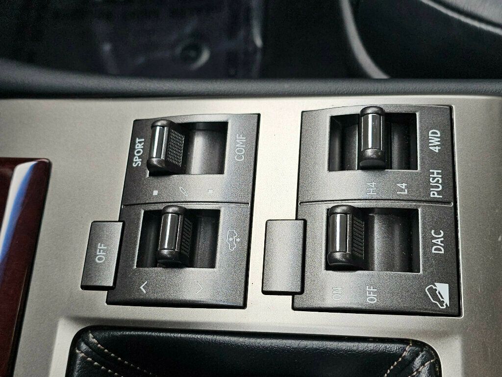 2016 Lexus GX 460 4WD 4dr Luxury - 22969936 - 31