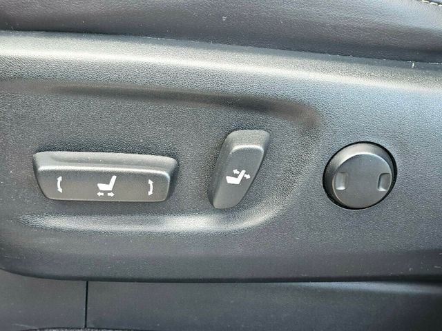 2016 Lexus GX 460 4WD 4dr Luxury - 22969936 - 39