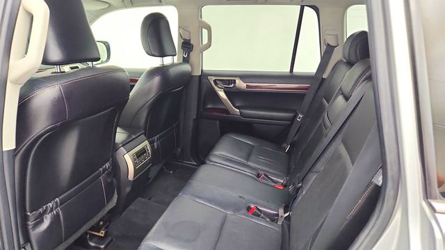 2016 Lexus GX 460 4WD 4dr w/ Premium, Nav & Comfort Pkgs - 23056587 - 19