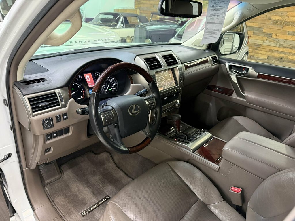 2016 Lexus GX 460 Local Trade/4x4/Premium Pkg/Heated&Cooled Seats/Comfort Pkg/NAV - 23064760 - 9
