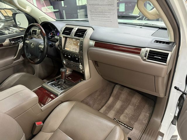2016 Lexus GX 460 Local Trade/4x4/Premium Pkg/Heated&Cooled Seats/Comfort Pkg/NAV - 23064760 - 10