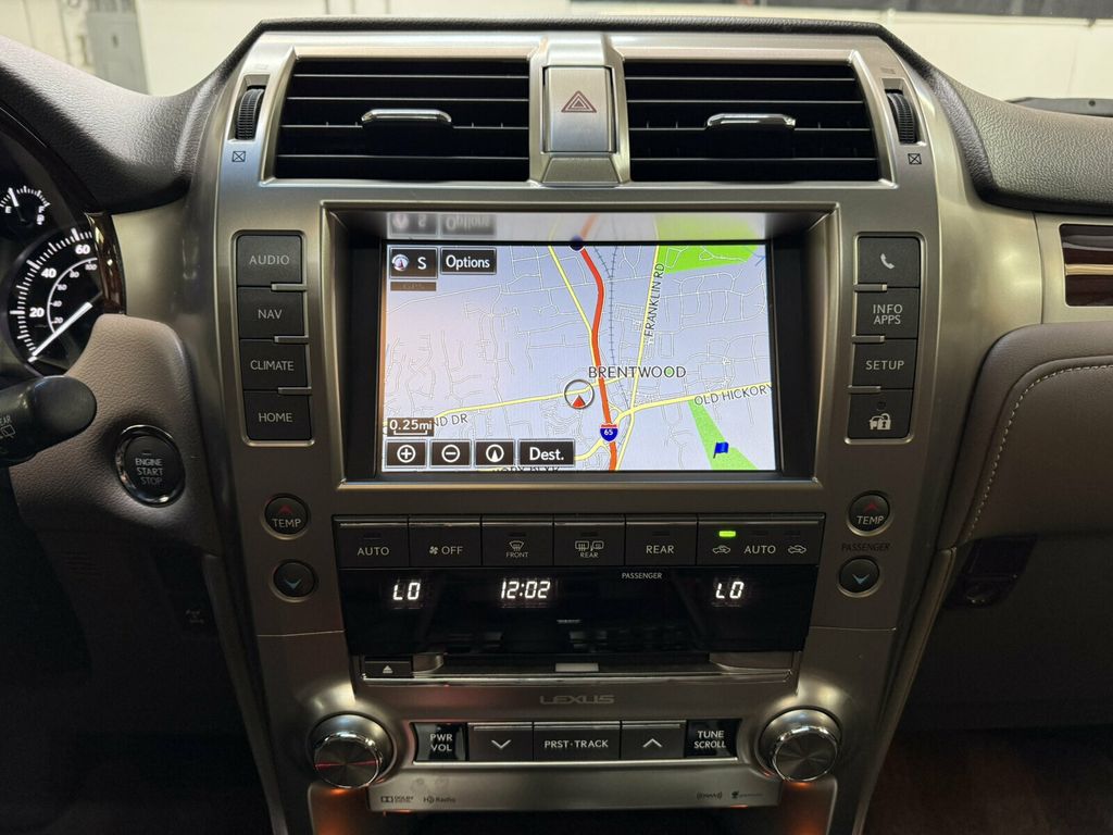 2016 Lexus GX 460 Local Trade/4x4/Premium Pkg/Heated&Cooled Seats/Comfort Pkg/NAV - 23064760 - 12