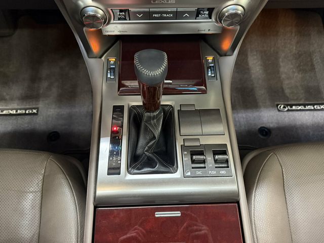 2016 Lexus GX 460 Local Trade/4x4/Premium Pkg/Heated&Cooled Seats/Comfort Pkg/NAV - 23064760 - 13
