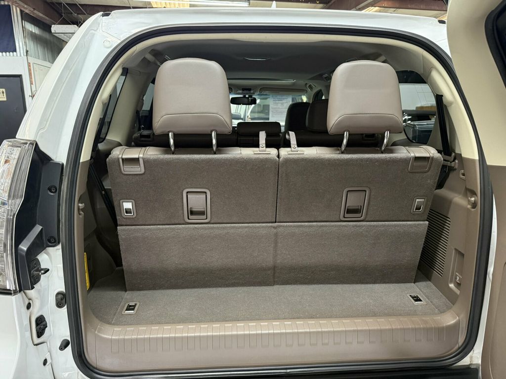 2016 Lexus GX 460 Local Trade/4x4/Premium Pkg/Heated&Cooled Seats/Comfort Pkg/NAV - 23064760 - 24
