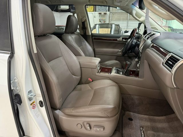 2016 Lexus GX 460 Local Trade/4x4/Premium Pkg/Heated&Cooled Seats/Comfort Pkg/NAV - 23064760 - 32