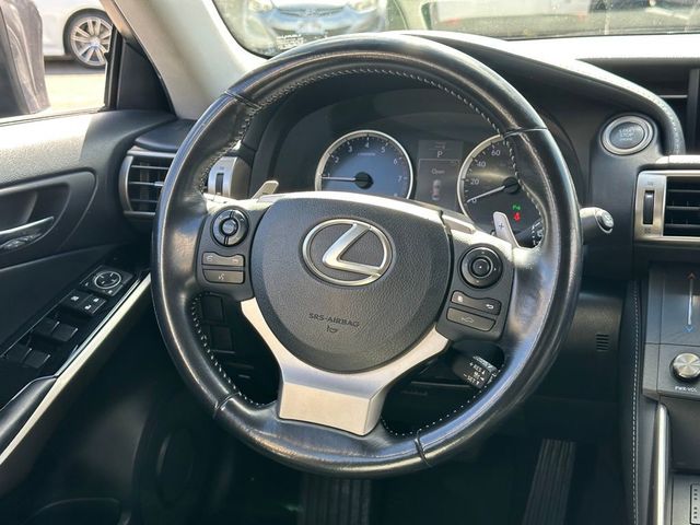 2016 Lexus IS 200t 4dr Sedan - 22735321 - 18