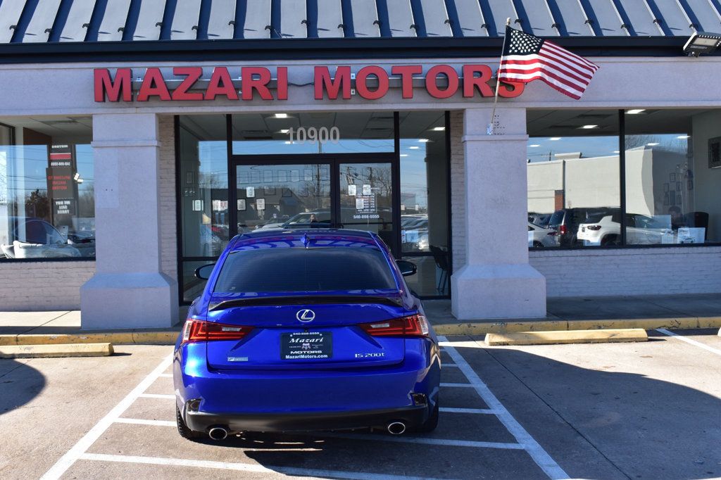 2016 Lexus IS 200t 4dr Sedan - 22962622 - 9