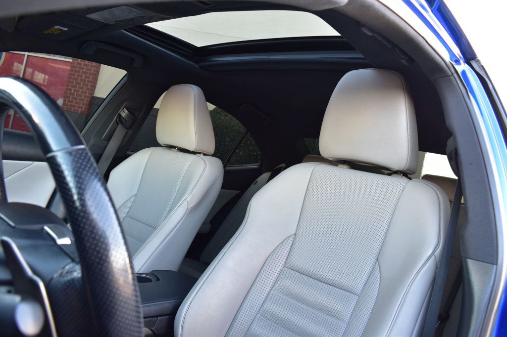 2016 Lexus IS 200t 4dr Sedan - 22962622 - 15