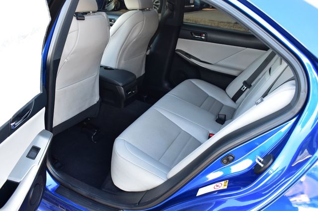 2016 Lexus IS 200t 4dr Sedan - 22962622 - 22