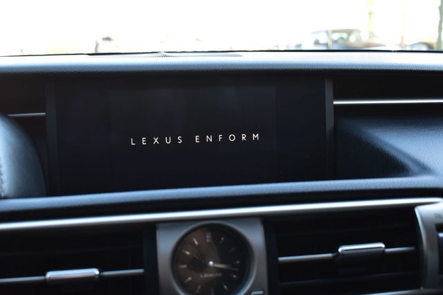 2016 Lexus IS 200t 4dr Sedan - 22962622 - 28