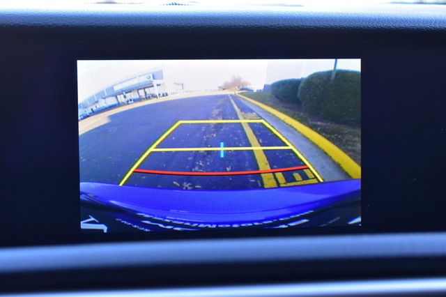 2016 Lexus IS 200t 4dr Sedan - 22962622 - 35