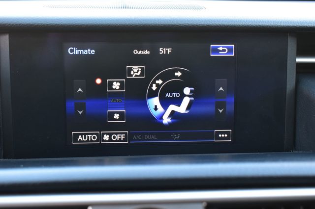 2016 Lexus IS 200t 4dr Sedan - 22962622 - 40