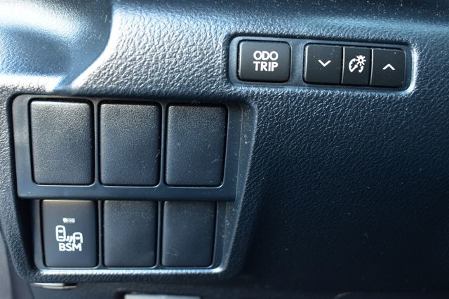 2016 Lexus IS 200t 4dr Sedan - 22962622 - 47