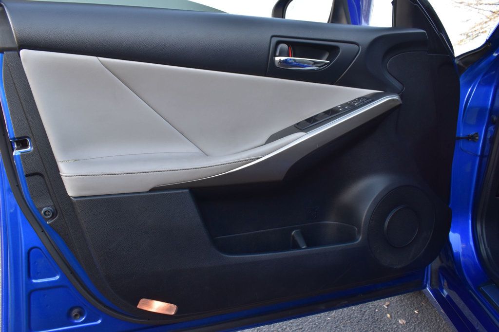 2016 Lexus IS 200t 4dr Sedan - 22962622 - 48