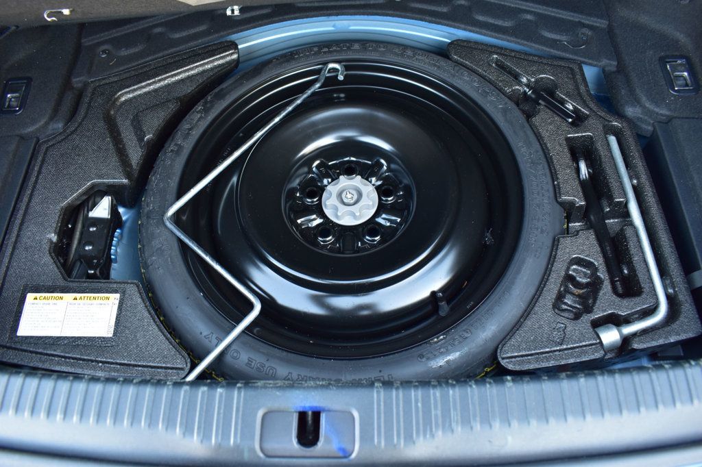 2016 Lexus IS 200t 4dr Sedan - 22962622 - 51