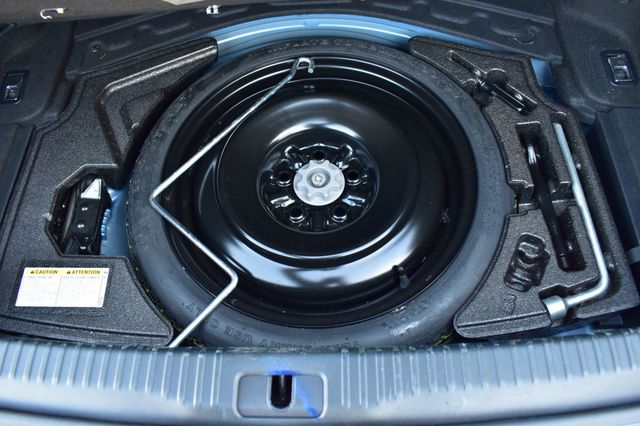 2016 Lexus IS 200t 4dr Sedan - 22962622 - 51