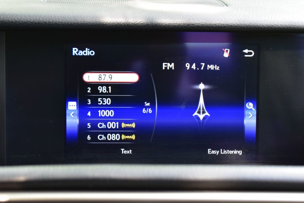 2016 Lexus IS 200t 4dr Sedan - 23049631 - 30