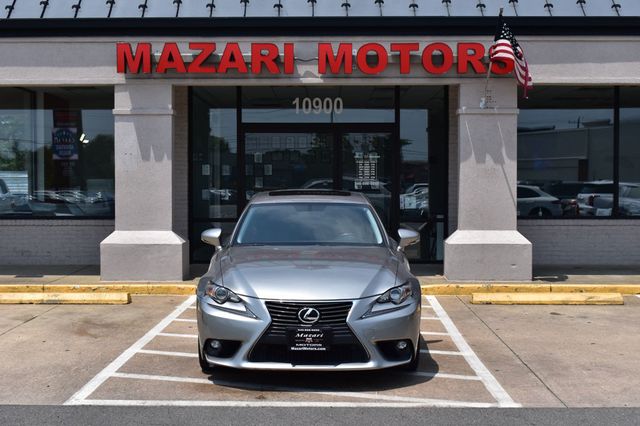 2016 Lexus IS 200t 4dr Sedan - 23049631 - 6