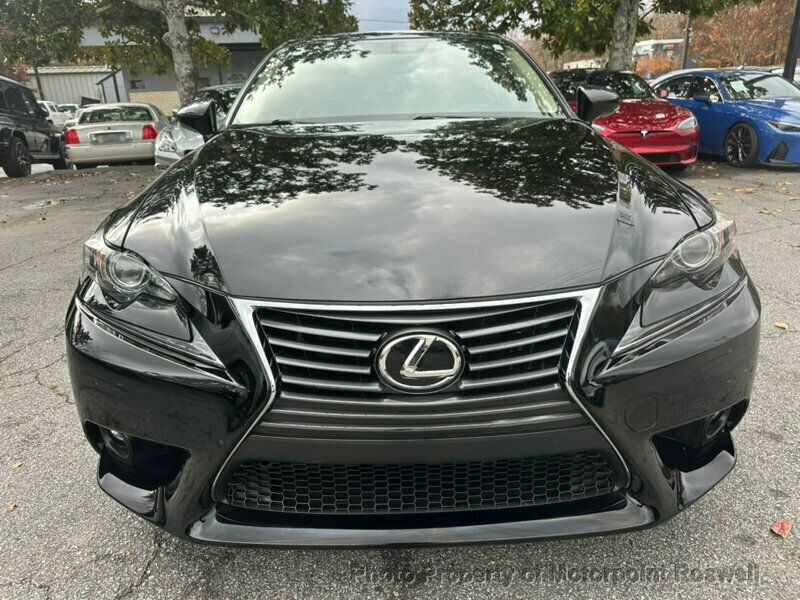 2016 Lexus IS 200t photo 3