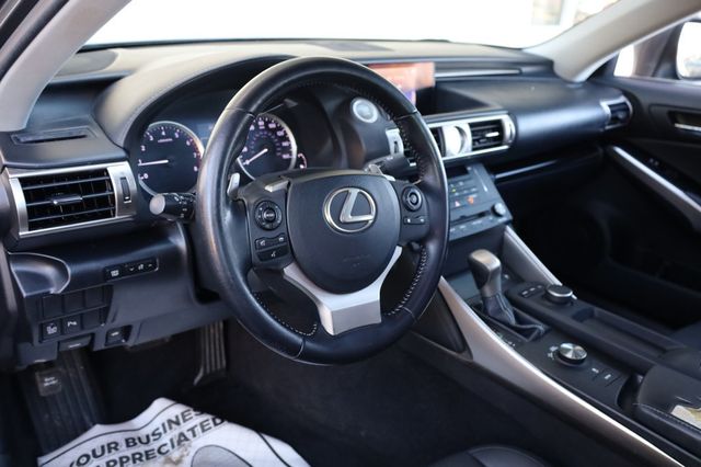 2016 Lexus IS 200t 4dr Sedan - 22970729 - 14